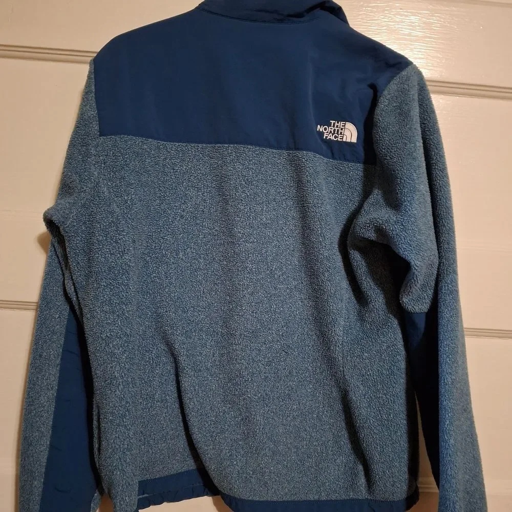 The North Face Men's Two-Tone Blue Performance Jacket